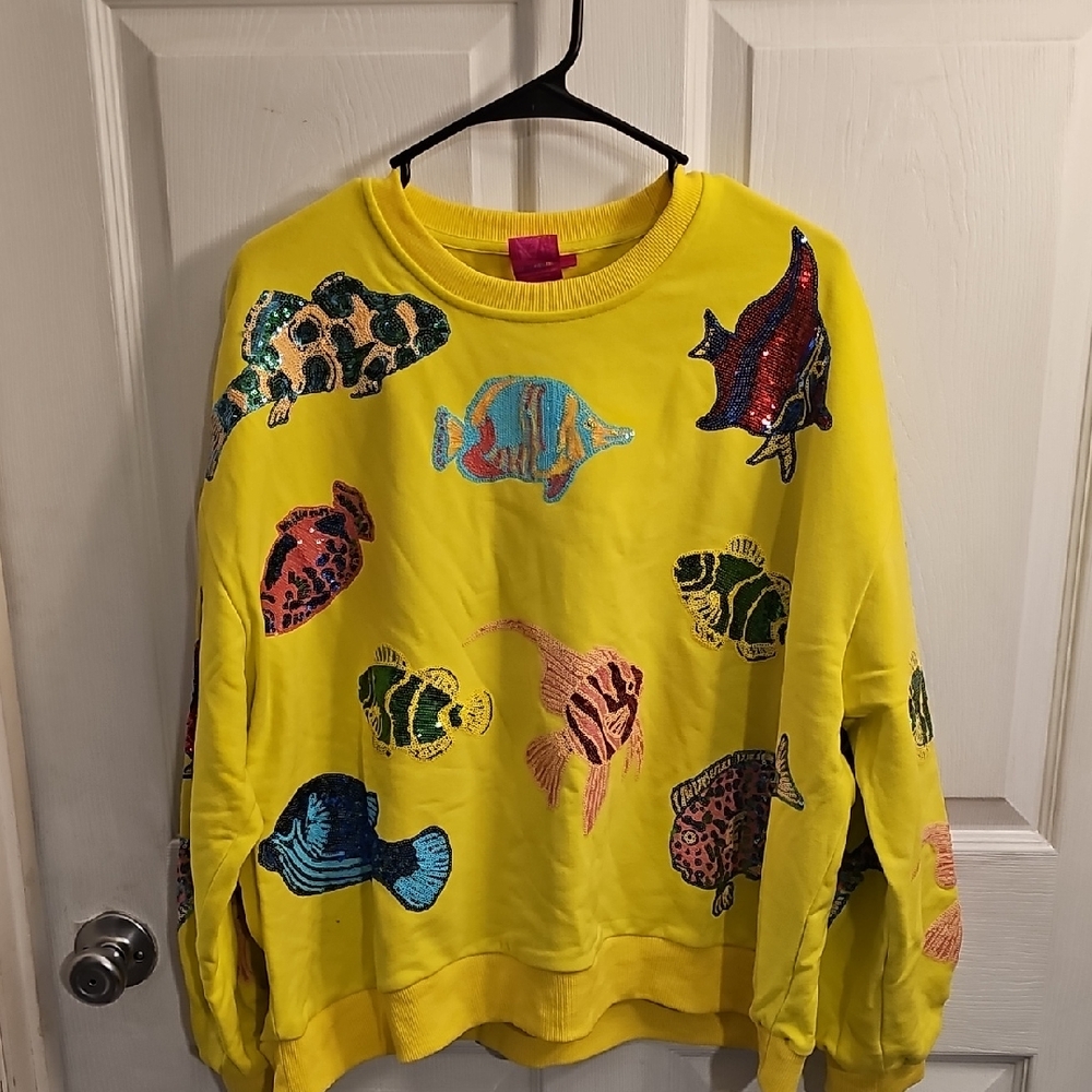 QUEEN OF SPARKLES Yellow Sweatshirt with Colorful Fish Design